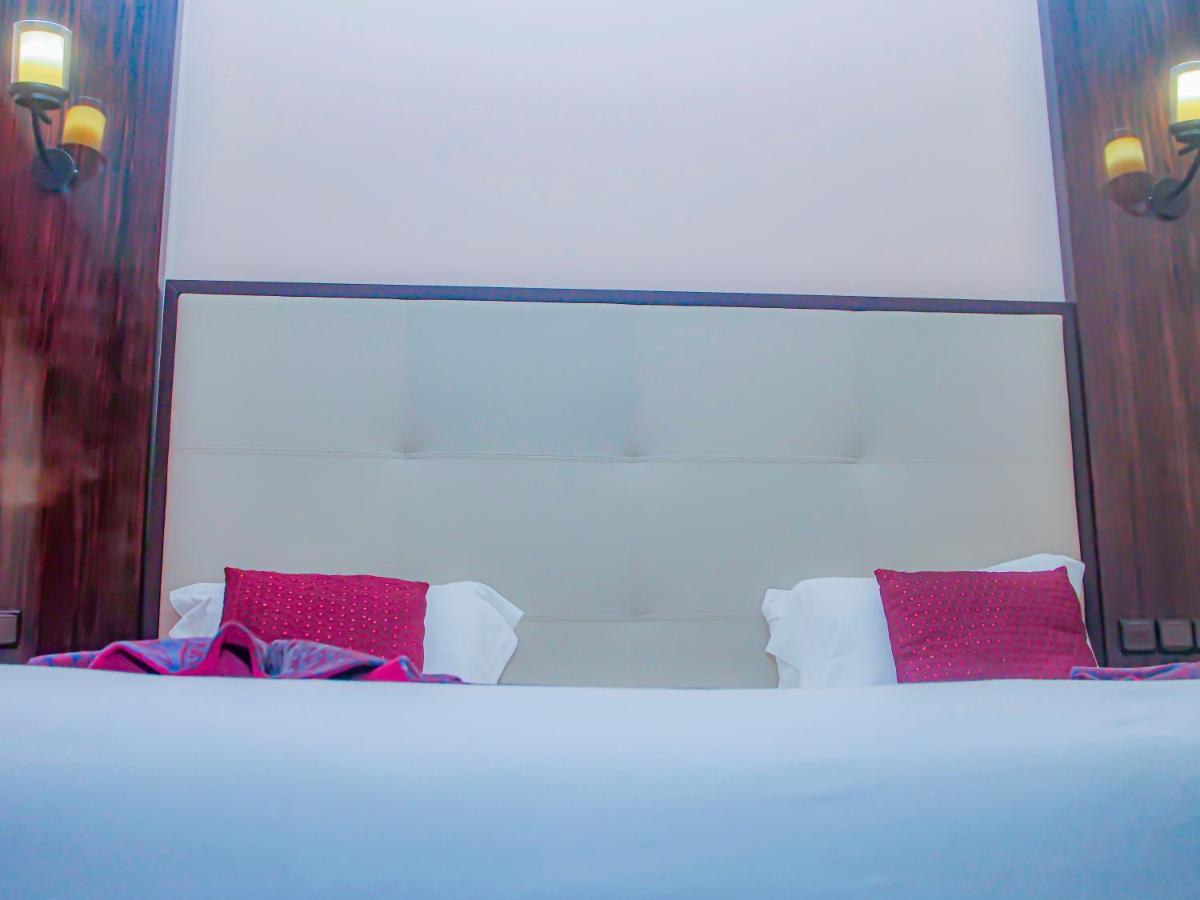 Hotel Fleur De Lys Almadies Dakar Exteriör bild