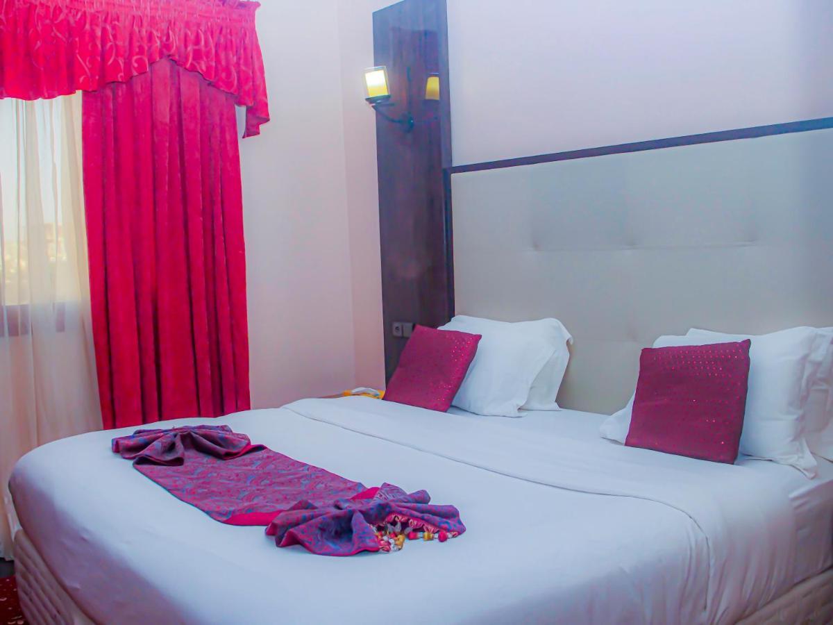 Hotel Fleur De Lys Almadies Dakar Exteriör bild