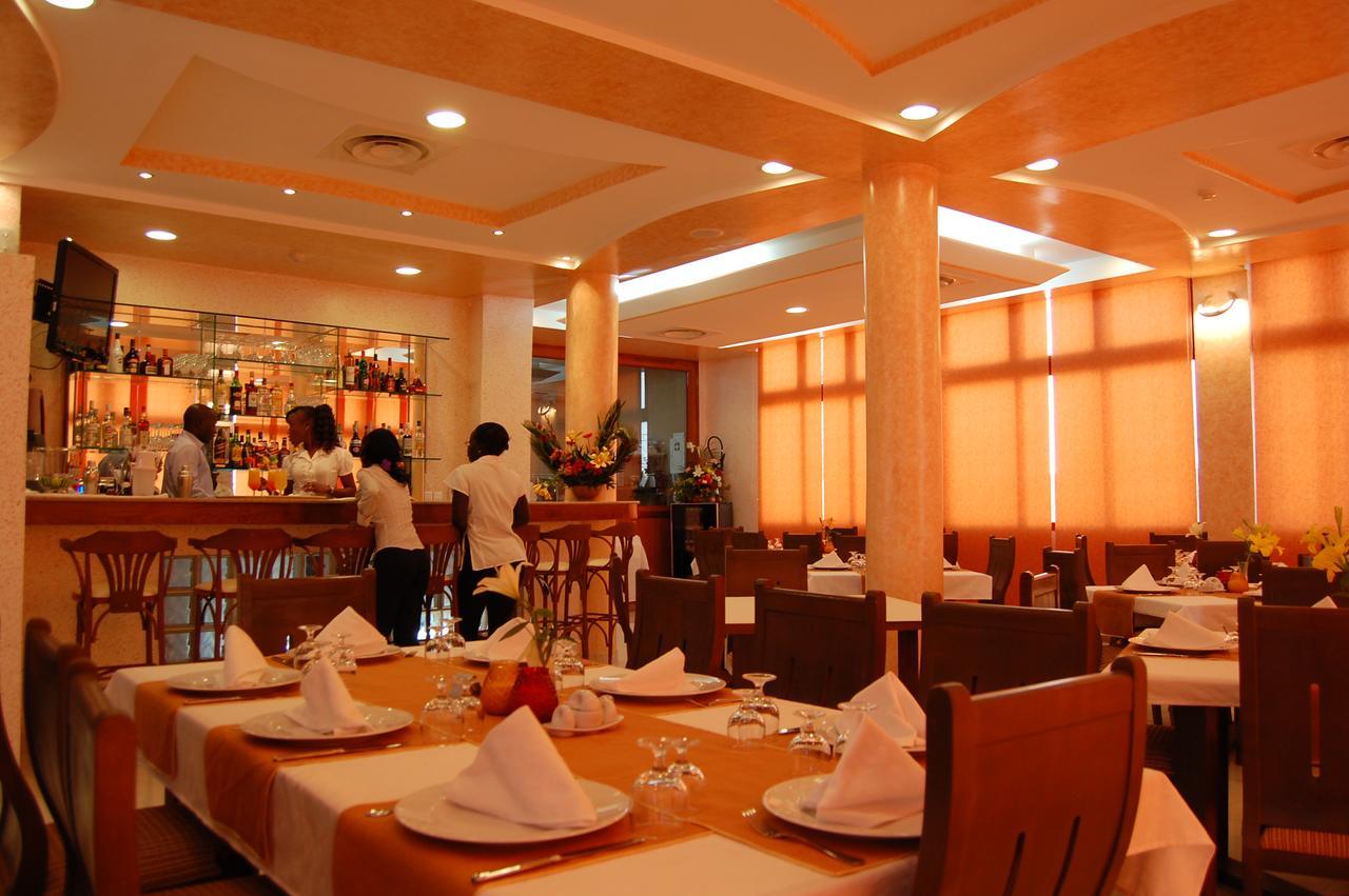 Hotel Fleur De Lys Almadies Dakar Exteriör bild