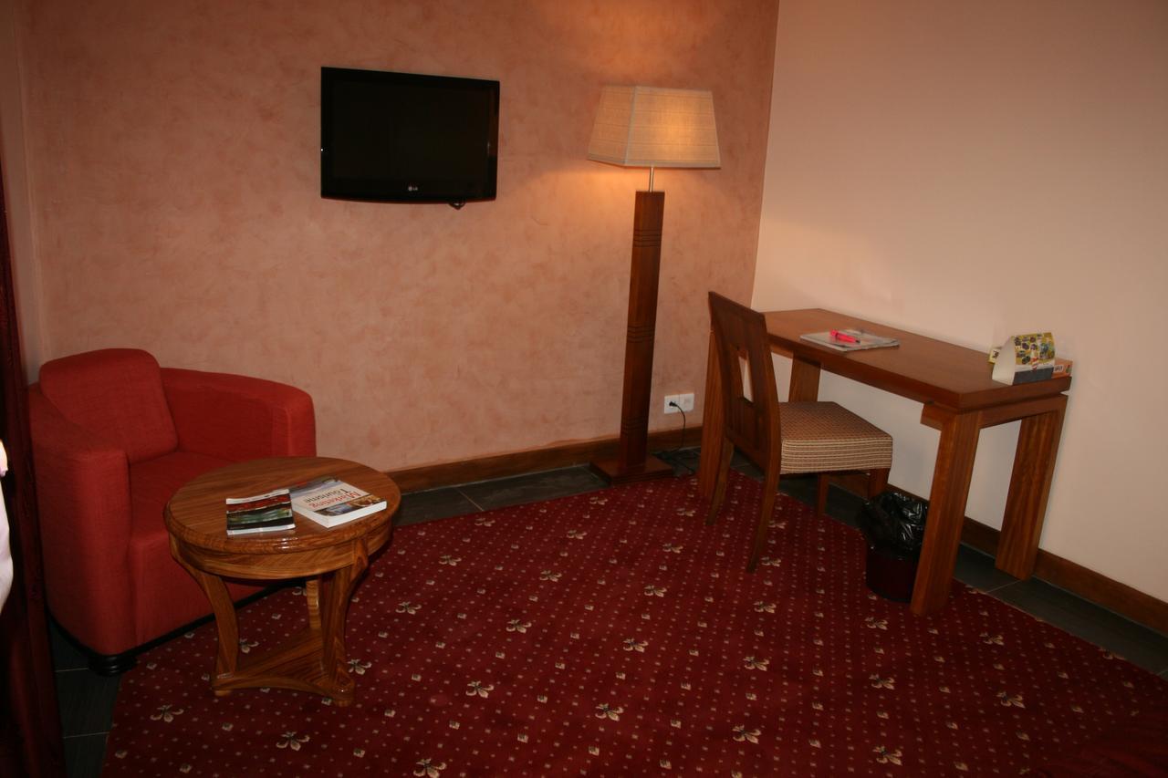 Hotel Fleur De Lys Almadies Dakar Exteriör bild