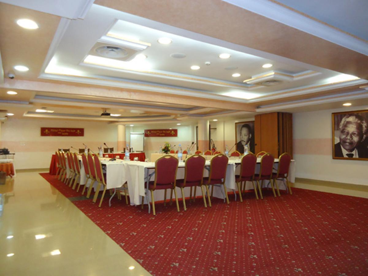 Hotel Fleur De Lys Almadies Dakar Exteriör bild